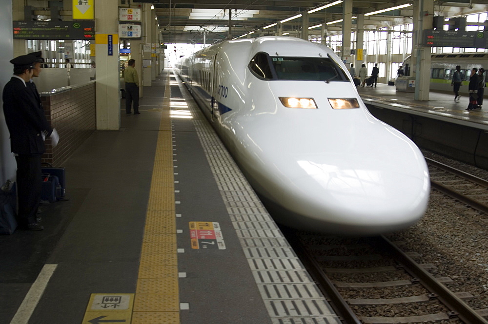 Shinkansen bullet train, Tokyo, Japan, Asia