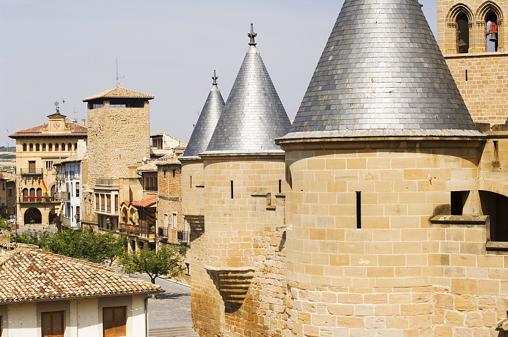 Medieval Old Town, Olite, Navarra, Euskadi, Spain, Europe