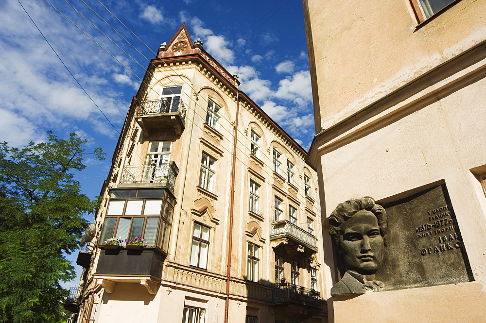 Monument to Ivan Ranco, Old Town, UNESCO World Heritage Site, Lviv, Ukraine, Europe 