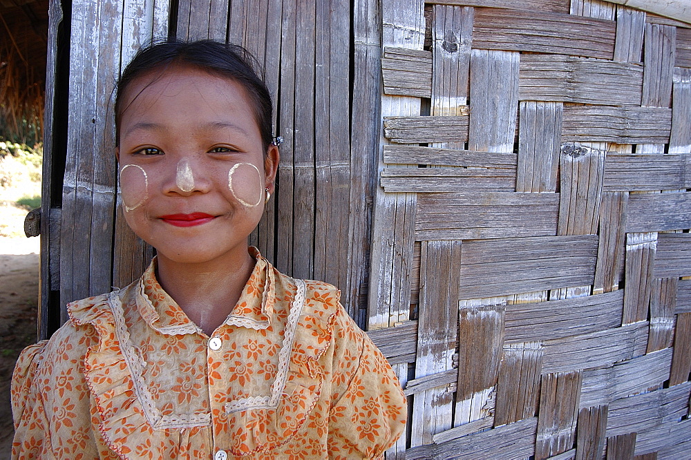 Child at a village, trekking route from Inle Lake, Inle Lake, Shan State, Myanmar (Burma), Asia