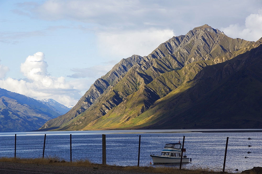 Lake Hawea, 384m deep, Otago, South Island, New Zealand, Pacific