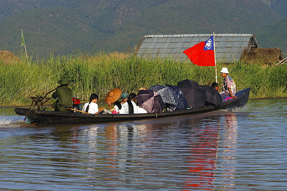 Local tourist boat, Inle Lake,Shan State, Myanmar (Burma), Asia