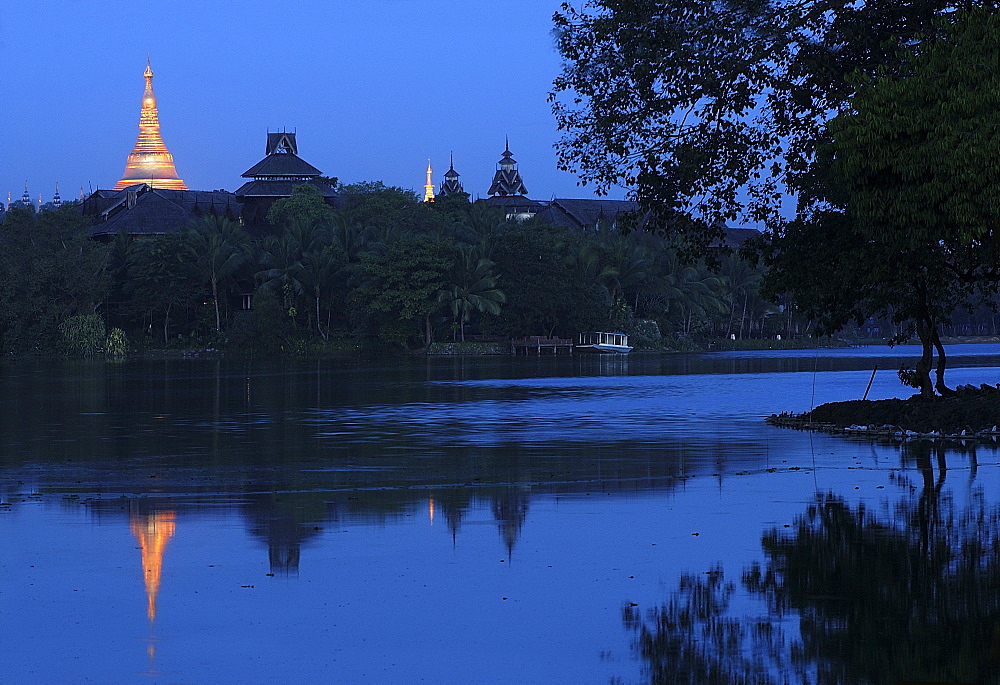 Shwedagon Pagoda, Royal Lake, Yangon, Myanmar (Burma), Asia