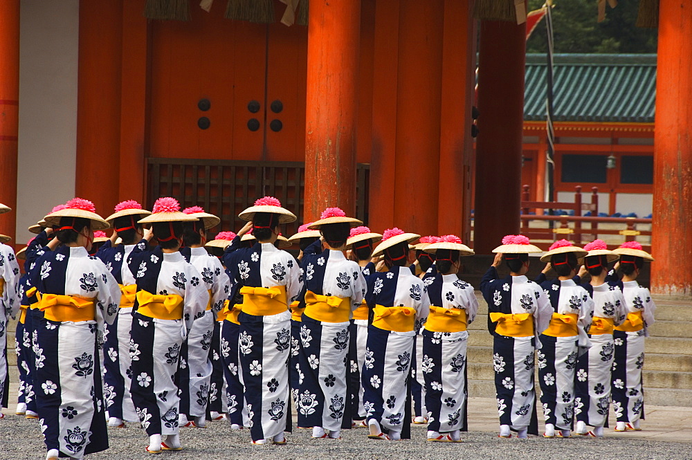 Procession of traditional costume entering Heian Shrine during the Jidai Festival of the Ages started in 1895, commemorating 1100 years since the start of the capital, Kyoto, Honshu Island, Japan, Asia