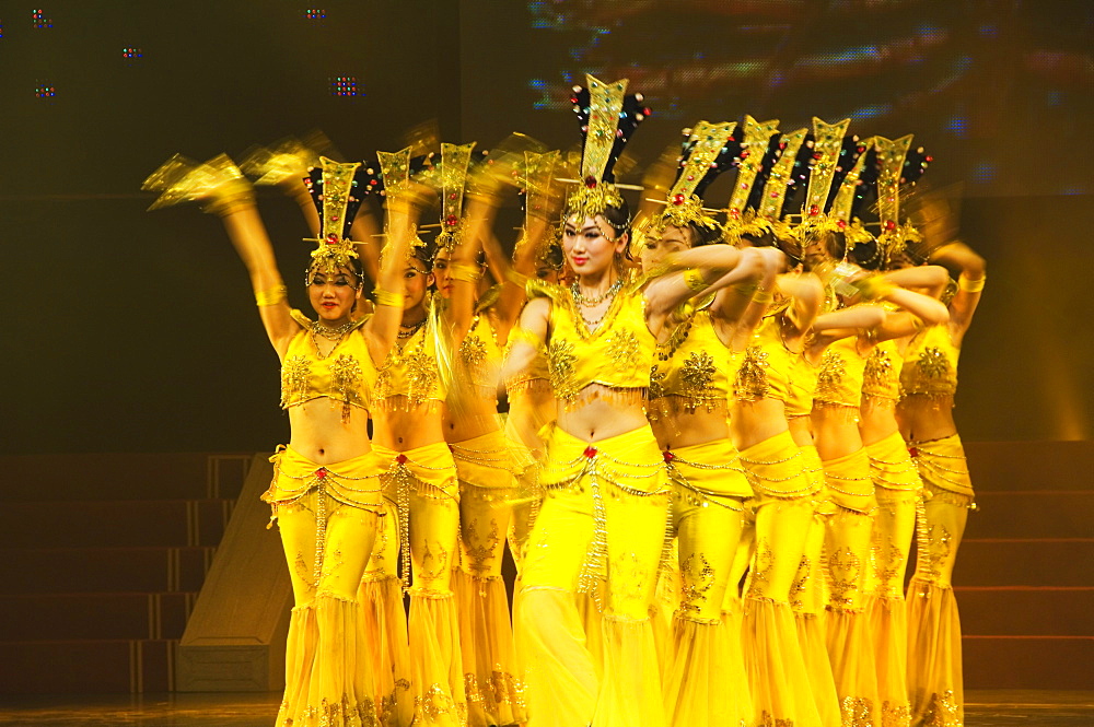 Tang Dynasty dance dating from between 618 and 907AD and Music Show at the Sunshine Grand Theatre, Xian City, Shaanxi Province, China, Asia