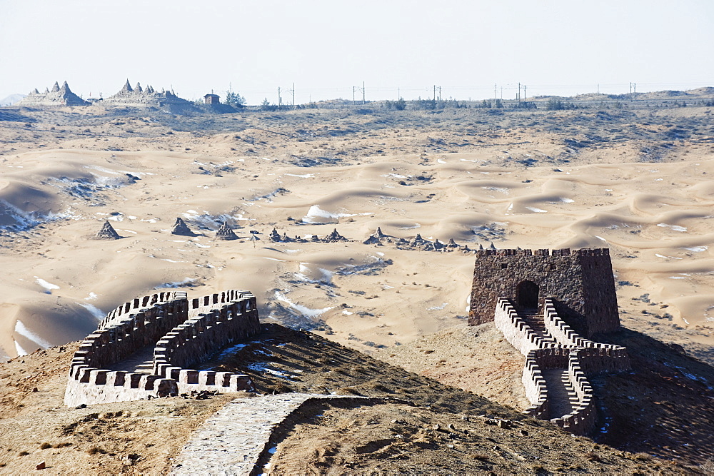 Great Wall of China at Tengger desert sand dunes in Shapotou near Zhongwei, UNESCO World Heritage Site, Ningxia Province, China, Asia