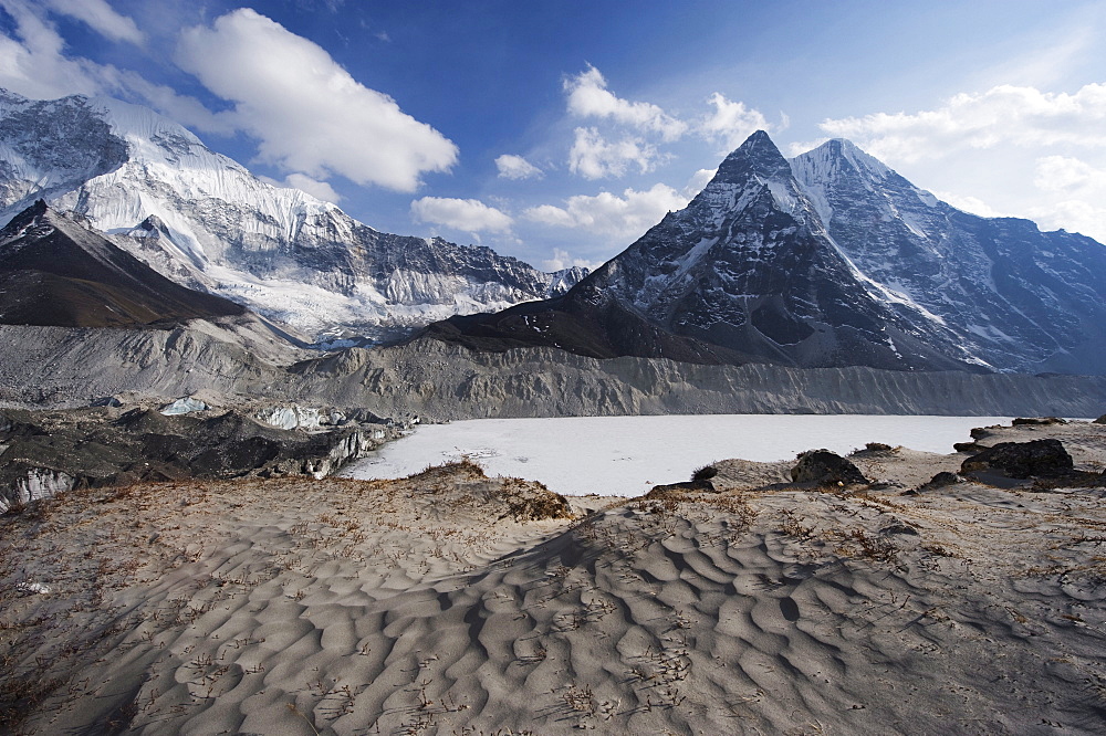 Imja Lake, Solu Khumbu Everest Region, Sagarmatha National Park, Himalayas, Nepal, Asia