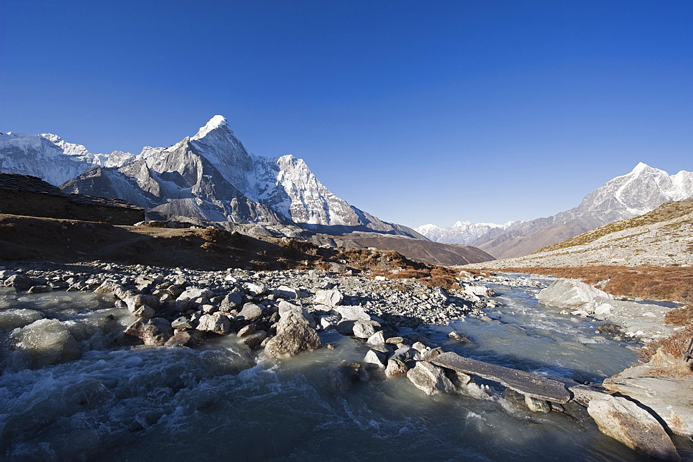 Mountain stream and Ama Dablam, 6812m, Solu Khumbu Everest Region, Sagarmatha National Park, Himalayas, Nepal, Asia