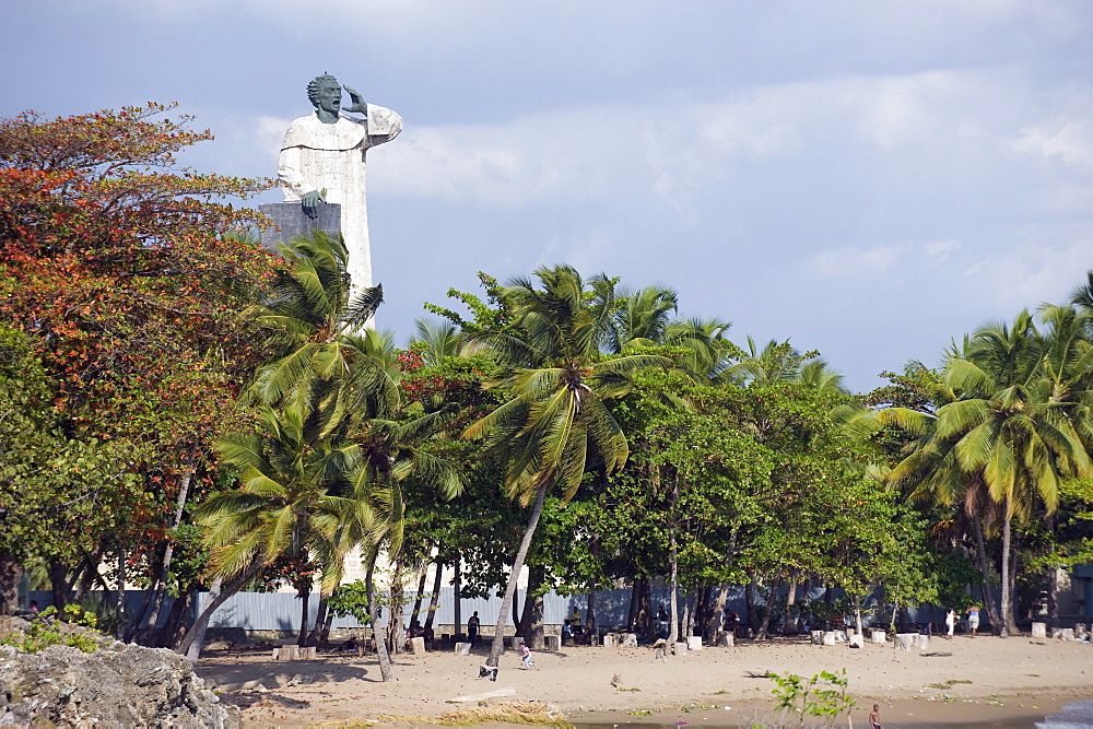 Monument of Fray Anton de Montesinos, Santo Domingo, Dominican Republic, West Indies, Caribbean, Central America