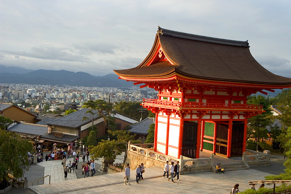 Kiyomizu dera temple, UNESCO World Heritage Site, Kyoto city, Honshu, Japan, Asia