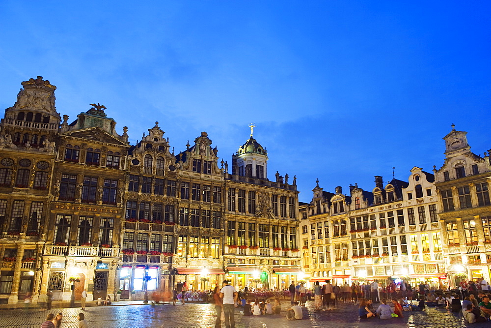 Guildhalls in the Grand Place illuminated at night, UNESCO World Heritage Site, Brussels, Belgium, Europe