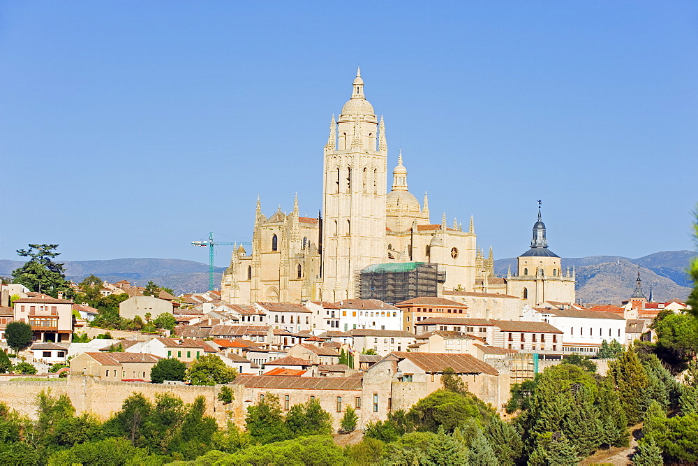 Gothic style Segovia Cathedral dating from 1577, UNESCO World Heritage Site, Segovia, Madrid, Spain, Europe