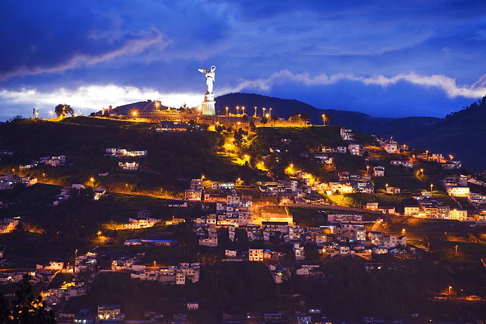 The Virgen de Quito monument on El Panecillo, old town, UNESCO World Heritage Site, Quito, Ecuador, South America