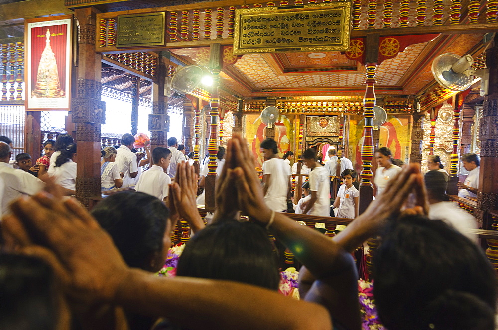 Temple of the Tooth (Sri Dalada Maligawa), UNESCO World Heritage Site, Kandy, Hill country, Sri Lanka, Asia