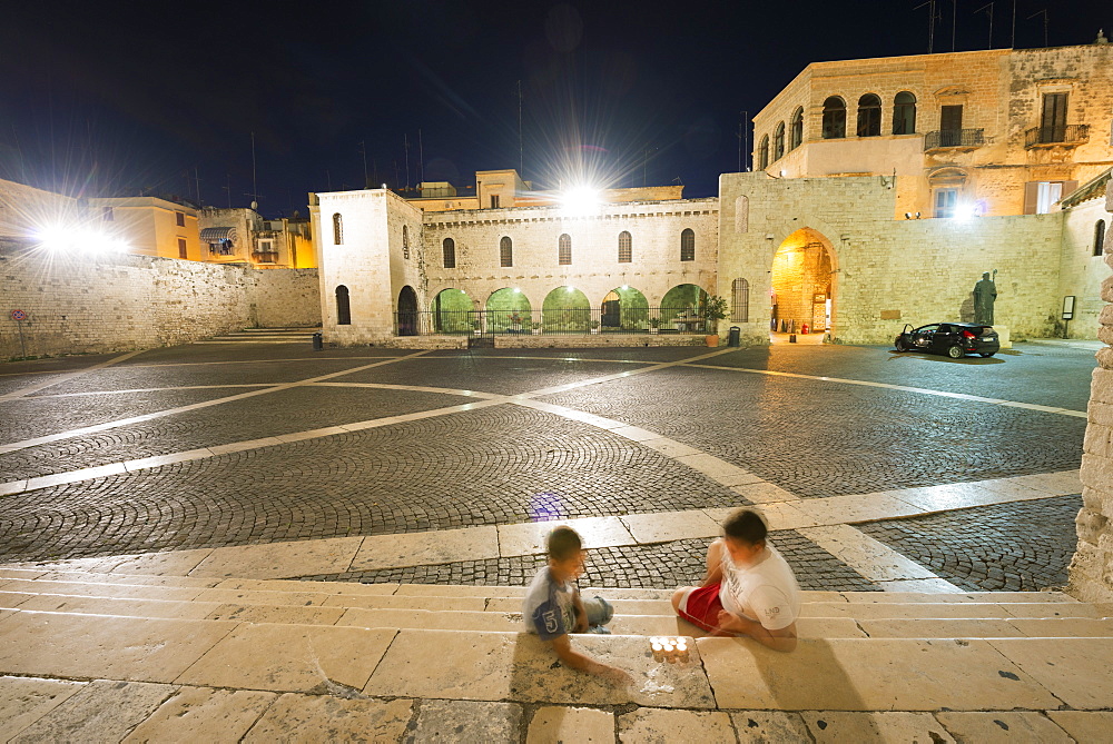 Children outside San Nicola Basilica, Bari, Puglia, Italy, Europe 