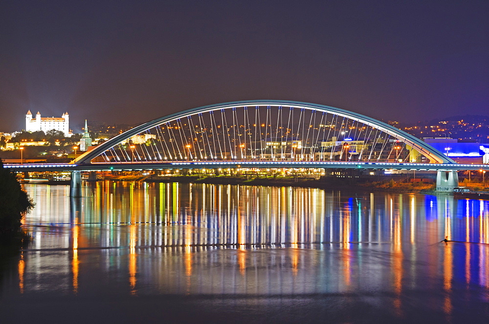 Apollo Most bridge, Bratislava Castle, Danube River, Bratislava, Slovakia, Europe