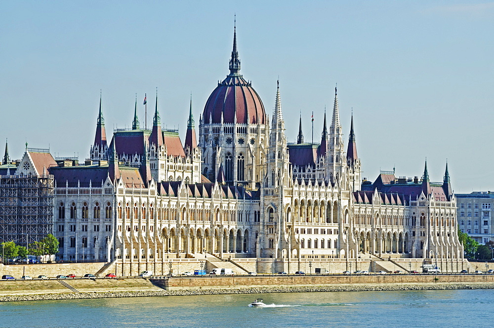 Hungarian Parliament Building, Banks of the Danube, UNESCO World Heritage Site, Budapest, Hungary, Europe