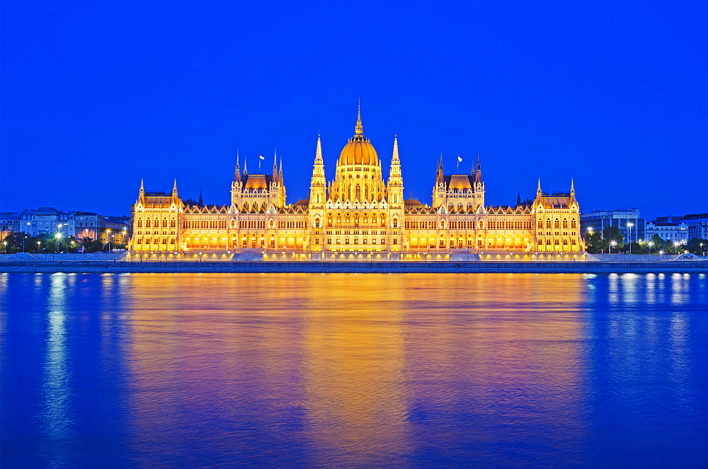 Hungarian Parliament Building, Banks of the Danube, UNESCO World Heritage Site, Budapest, Hungary, Europe