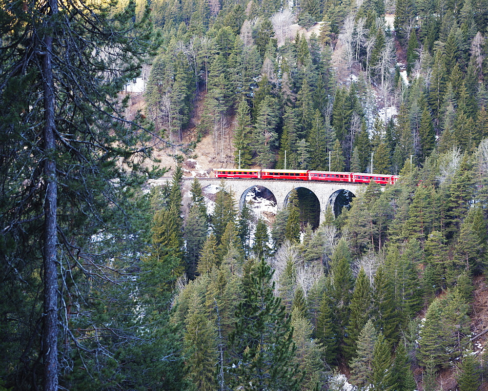 Landwasser Viaduct, Bernina Express railway line, UNESCO World Heritage Site, Graubunden, Swiss Alps, Switzerland, Europe