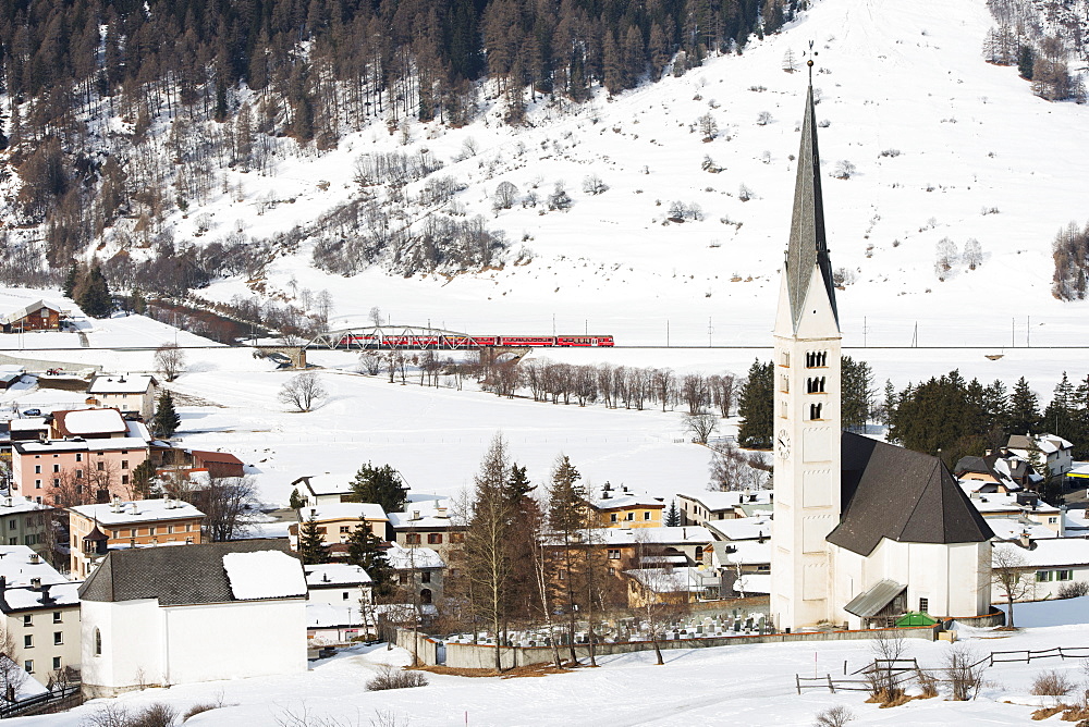 Zernez, Graubunden, Swiss Alps, Switzerland, Europe