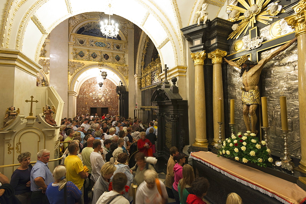 Pilgrims at Monastery of Jasna Gora, during the Marian Feast of Assumption, Czestochowa, Malopolska, Poland, Europe