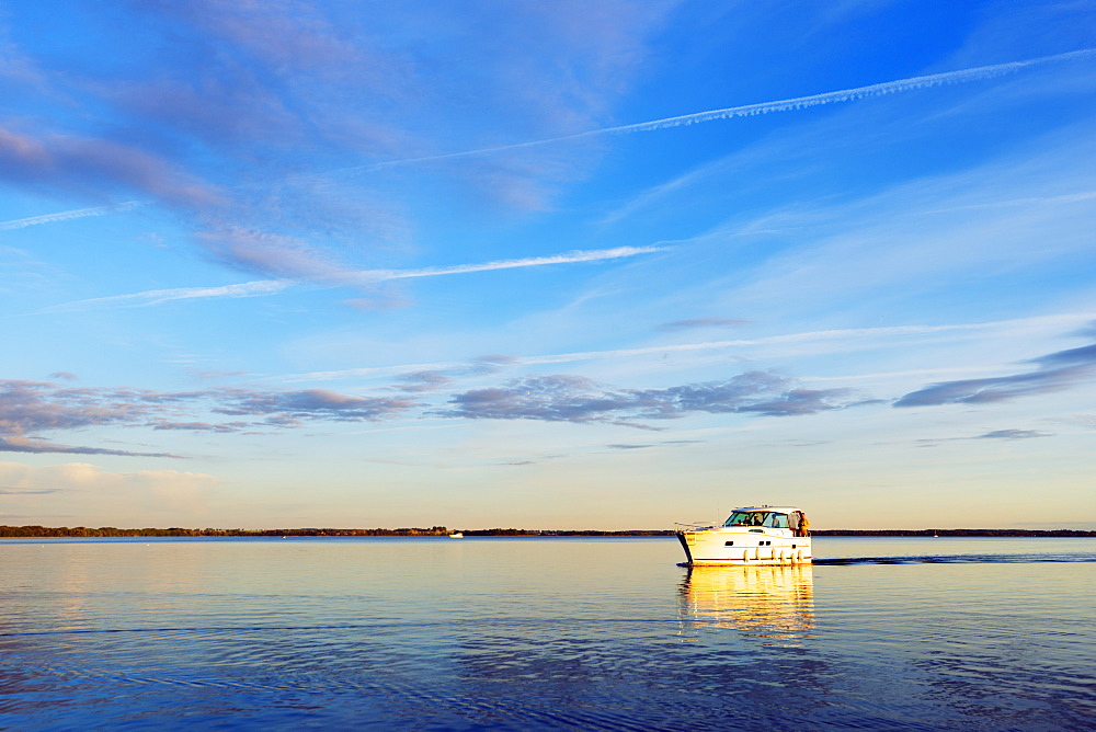 Lake Niegocin, Gizycko, Great Masurian Lakes, Masuria, Poland, Europe 