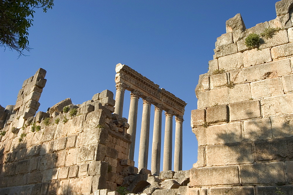 Temple of Jupiter, Roman archaeological site, Baalbek, UNESCO World Heritage Site, The Bekaa Valley, Lebanon, Middle East