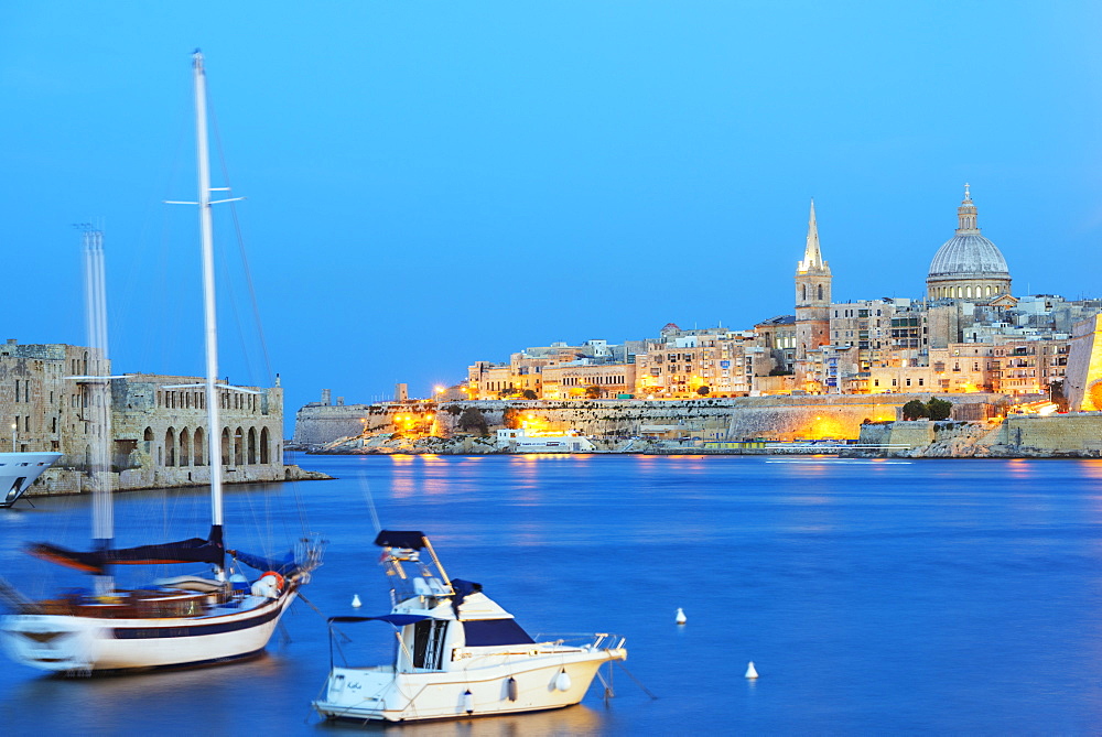 St. Paul's Anglican Cathedral and Carmelite Church, Valletta, Malta, Mediterranean, Europe