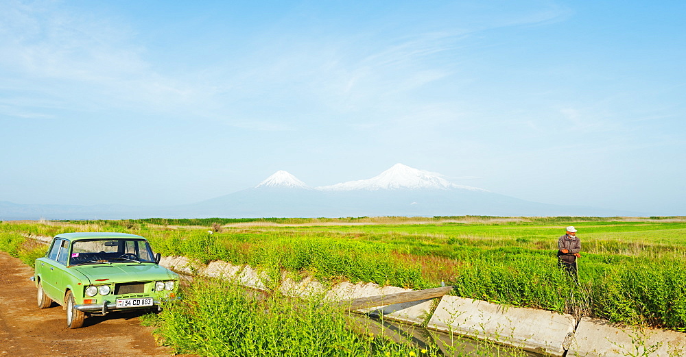 Mount Ararat, 5137m, highest mountain in Turkey photographed from Armenia, Caucasus, Central Asia, Asia