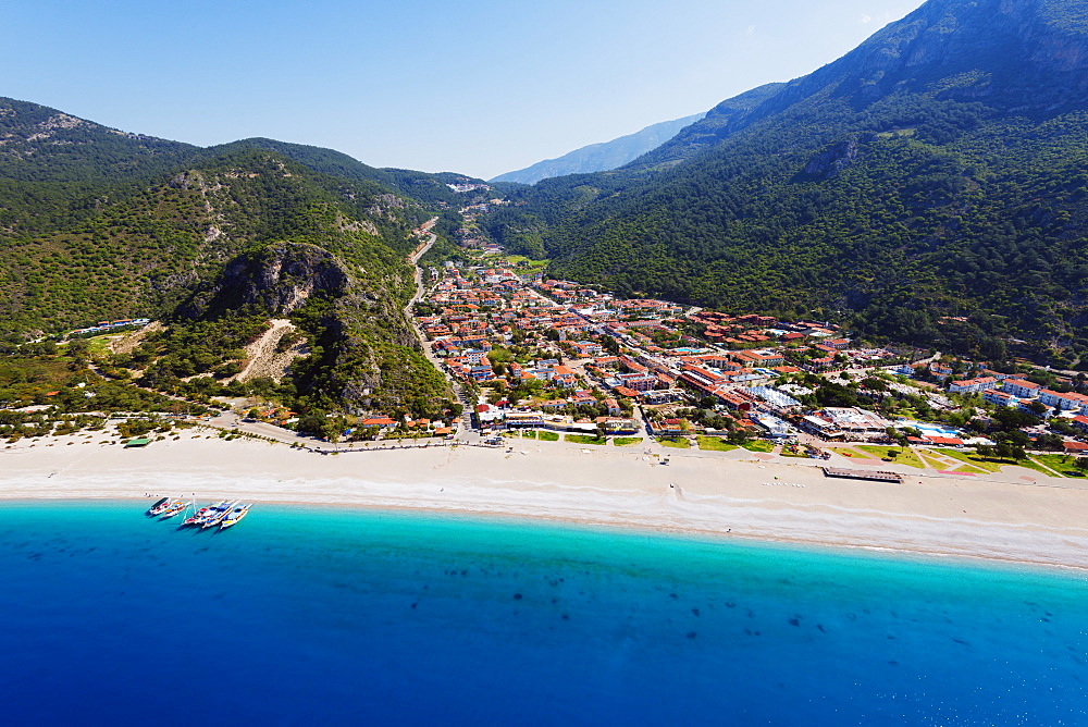 Blue Lagoon and Belcekiz beach, Oludeniz near Fethiye, Aegean Turquoise coast, Mediterranean region, Anatolia, Turkey, Asia Minor, Eurasia