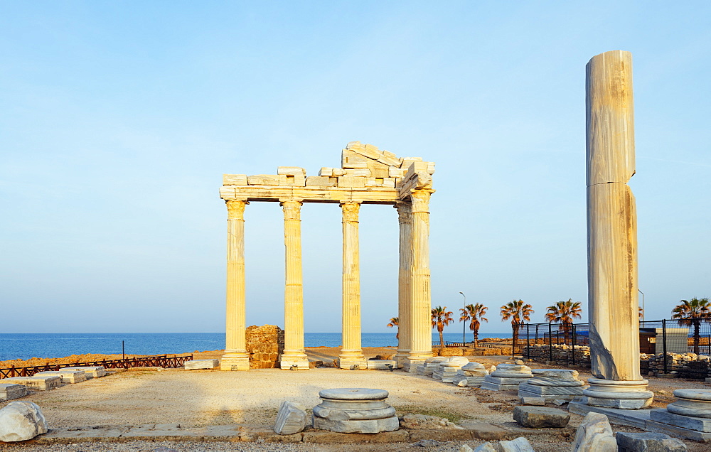 The second century Temple of Apollo and Athena, Side, Lycia, Turquoise Coast, Mediterranean Region, Anatolia, Turkey, Asia Minor, Eurasia