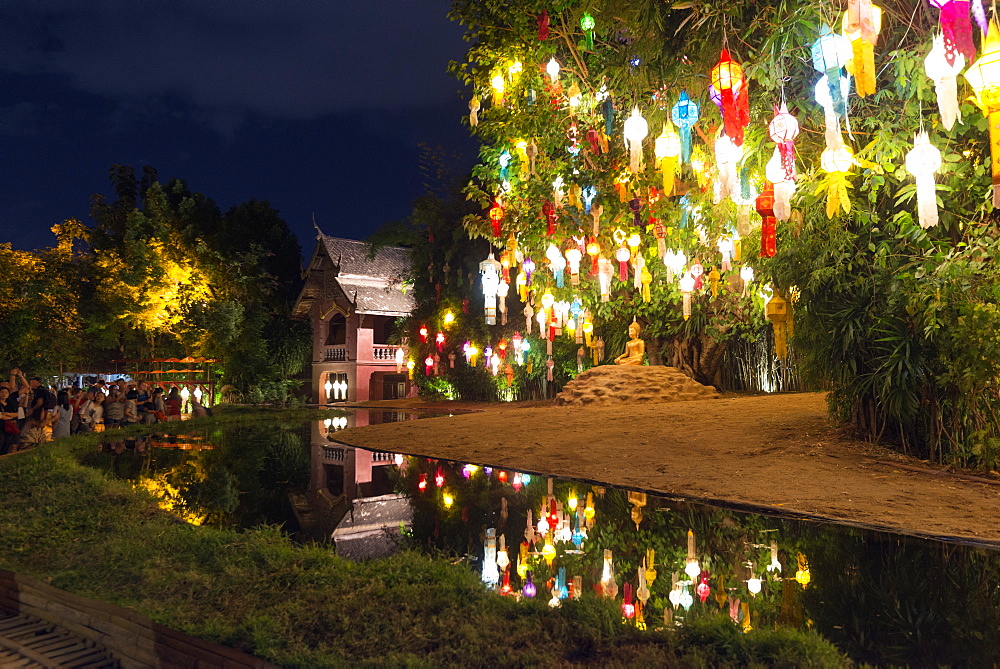 Loi Kratong festival of Lights, Wat Phan Tao Temple, Chiang Mai, Thailand, Southeast Asia, Asia