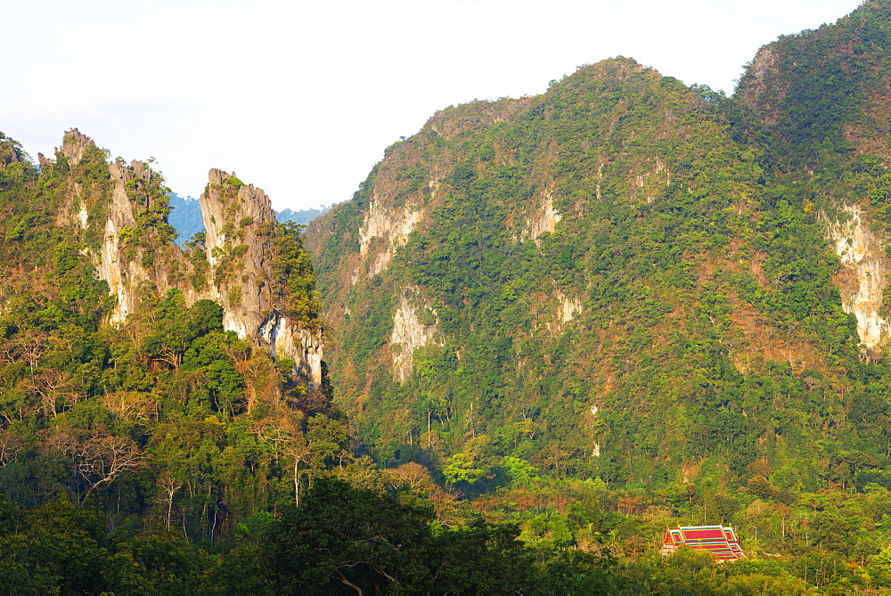 Wat Tham Phanthurat temple, Khao Sok National Park, Surat Thani Province, Thailand, Southeast Asia, Asia