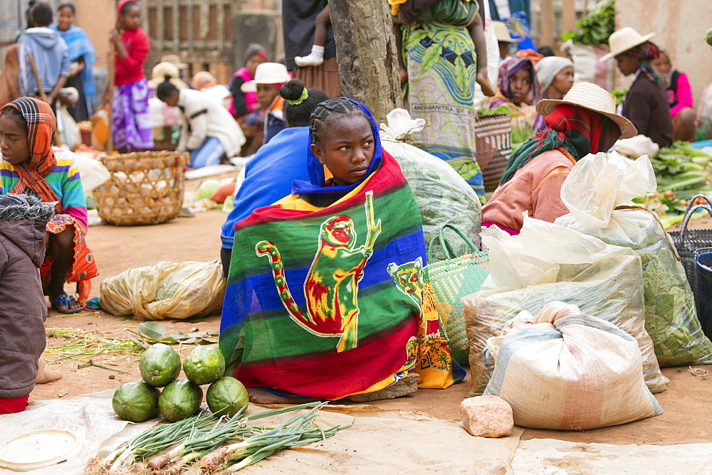 Vegetable sellers, Sendrisoa weekly market, near Ambalavao, central Madagascar, Africa