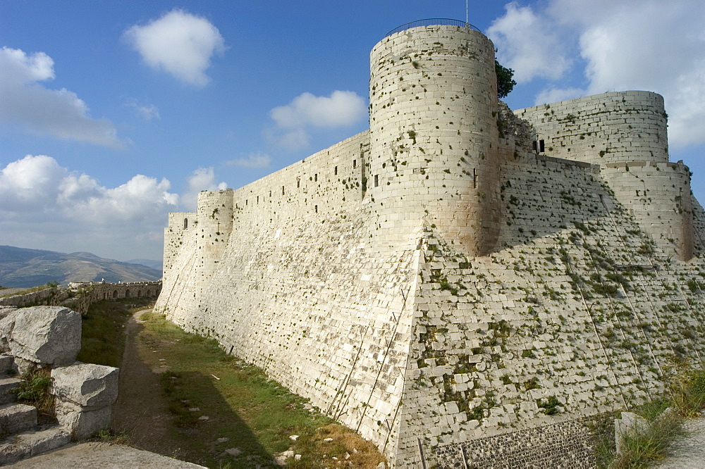 Krak des Chevaliers castle (Qala'at al-Hosn), Syria, Middle East