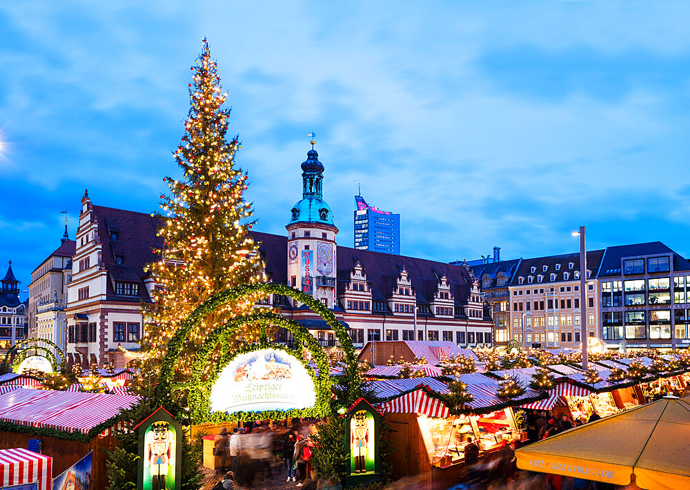 Leipzig Christmas market, Old Town Hall (Altes Rathaus), Leipzig, Saxony, Germany, Europe