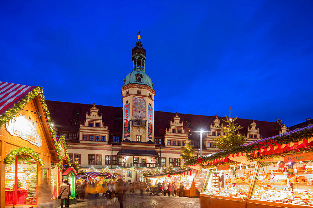 Christmas market, Old Town Hall (Altes Rathaus), Leipzig, Saxony, Germany, Europe