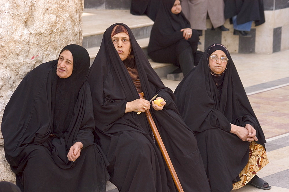 Women in traditional clothes, Damascus, Syria, Middle East