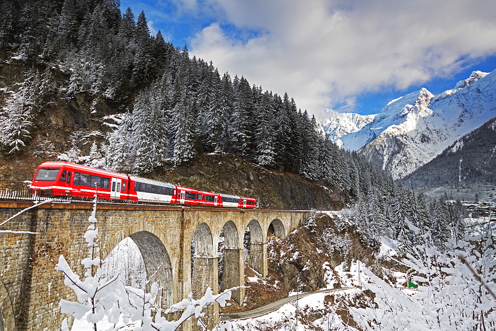 Mont Blanc Express train going over a viaduct, Chamonix, Haute Savoie, Rhone Alpes, France, Europe