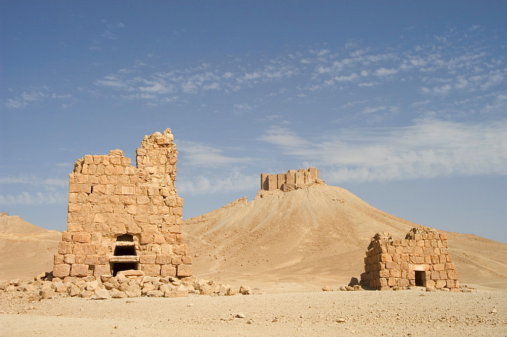 Qala'at ibn Maan citadel castle, archaelogical ruins, Palmyra, Syria, Middle East