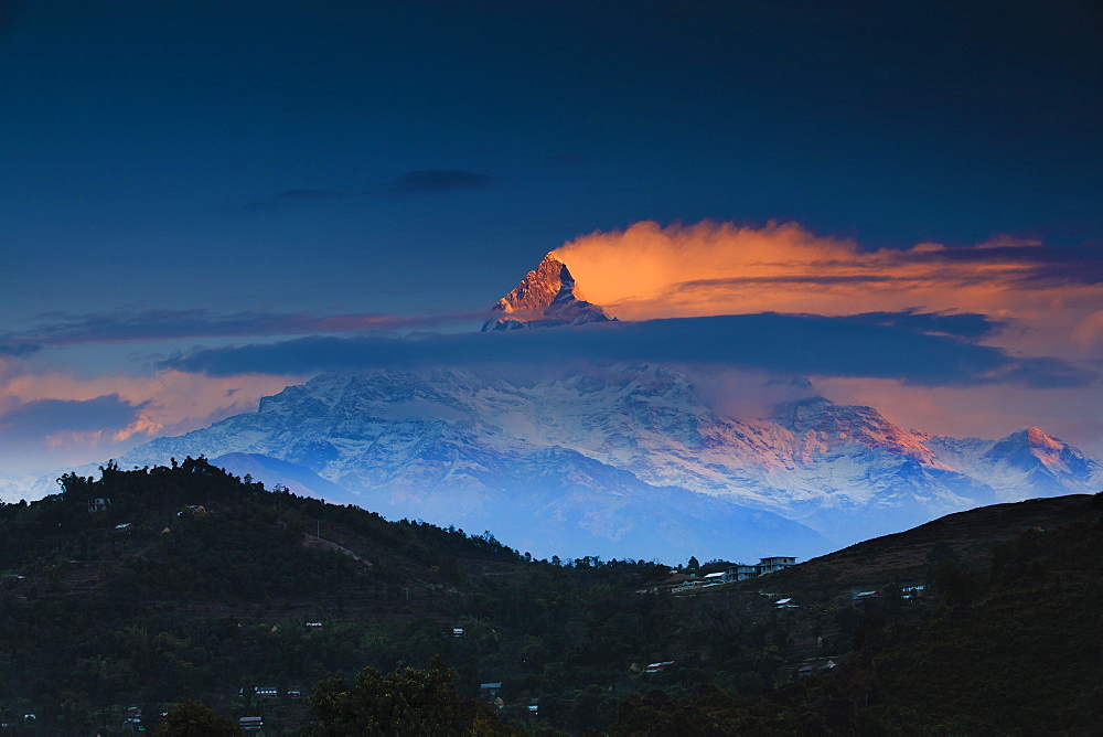 Machapuchare (Machhapuchhre) (Fish Tail) mountain, in the Annapurna Himal of north central Nepal, Nepal, Himalayas, Asia