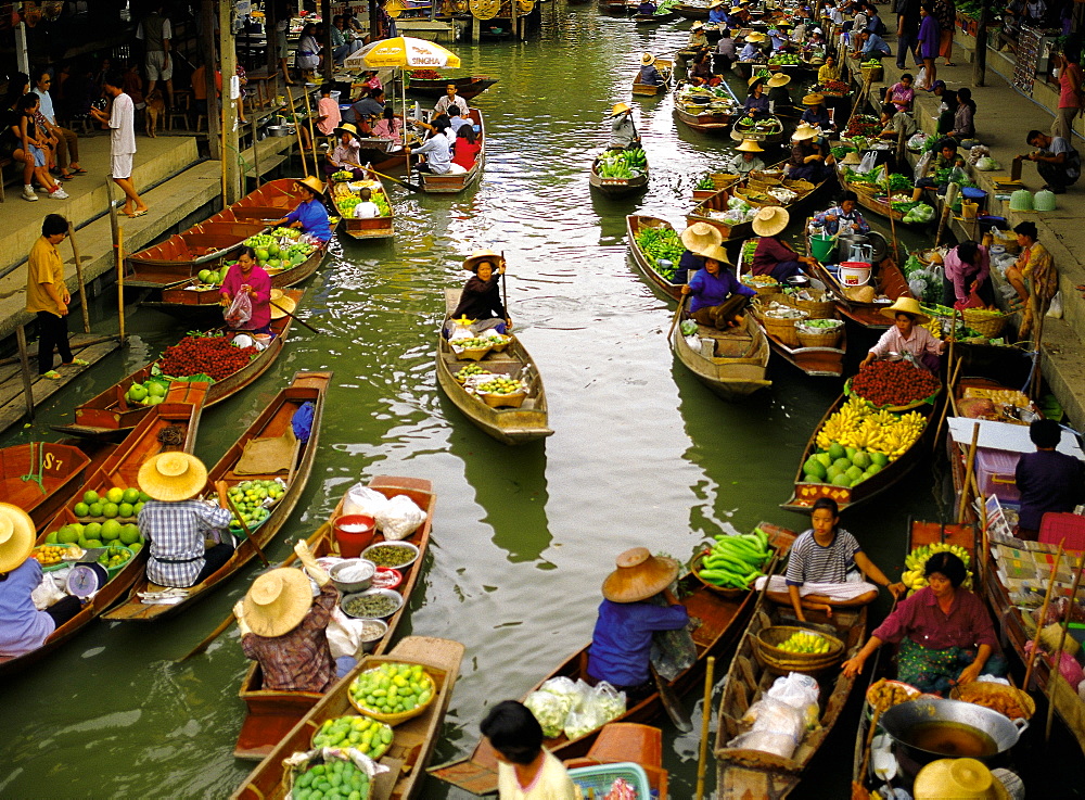 Damnoensaduak floating market, Thailand