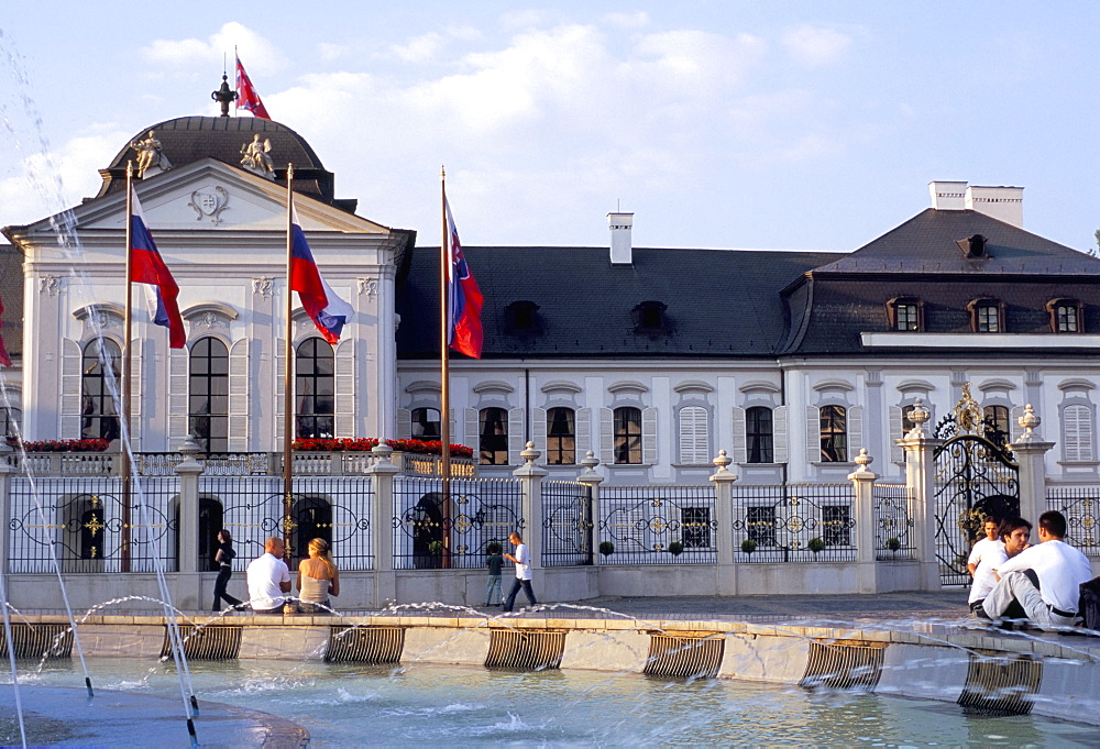 Rococo Grassalkovich Palace dating from 1760s and popular fountain, Bratislava, Slovakia, Europe