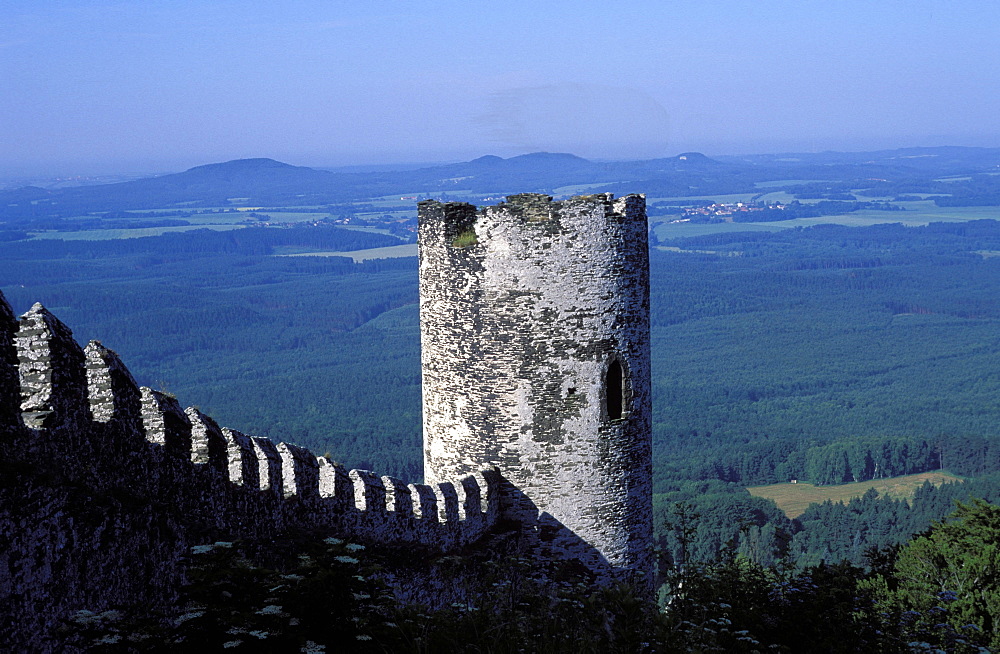 Extterior of tower and wall of Bezdez Castle with landscape of valley below, Bohemia, Czech Republic, Europe