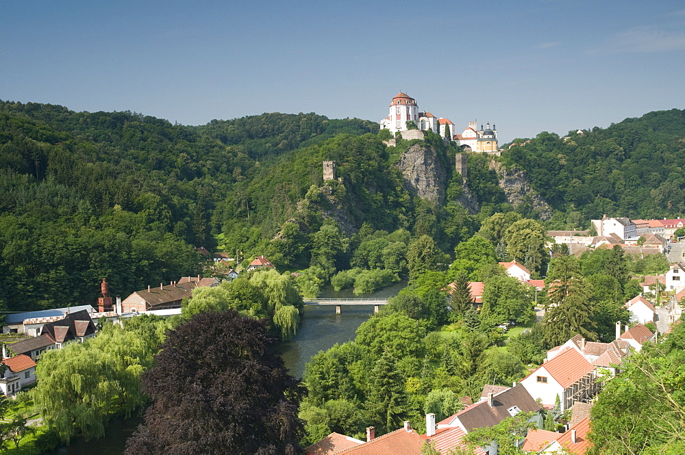 Chateau Vranov, town of Vranov nad Dyji and River Dyje, Brnensko Region, Czech Republic, Europe