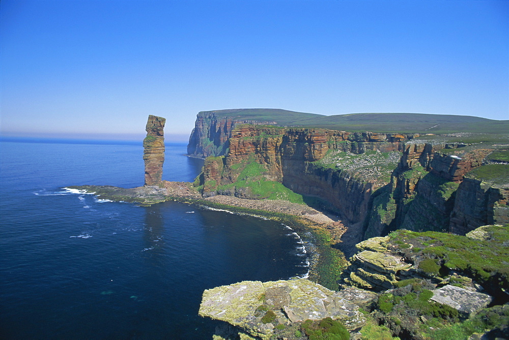 The Old Man of Hoy, 150m sea stack, Hoy, Orkney Islands, Scotland, UK, Europe