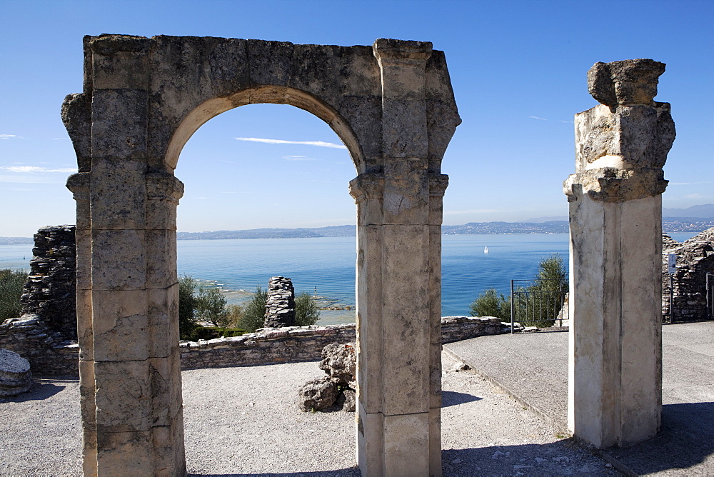 The Catullo's Villa (Grotte di Catullo), Lake Garda, Italy, Europe