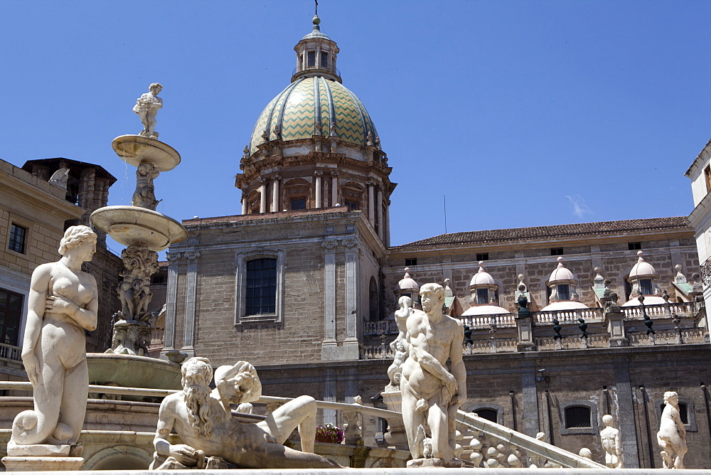 La Fontana della Vergogna (The Pretoria Fountain), Palermo, Sicily, Italy, Europe