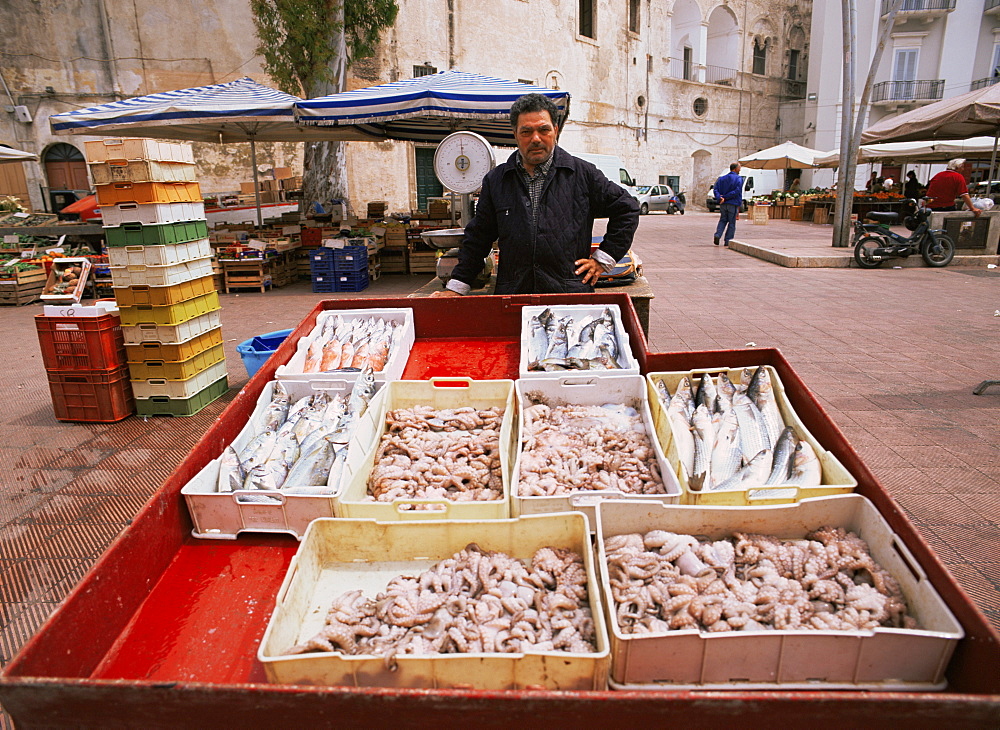 Fish market, Monopoli, Puglia, Italy, Mediterranean, Europe