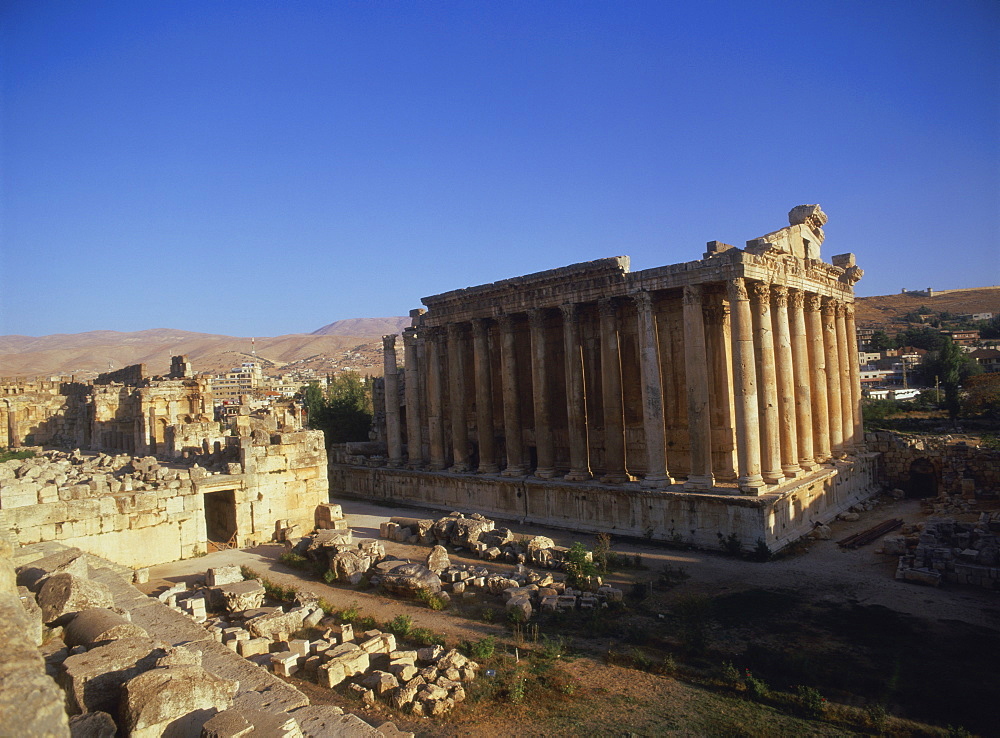 Temple of Bacchus, Baalbek, UNESCO World Heritage Site, Lebanon, Middle East